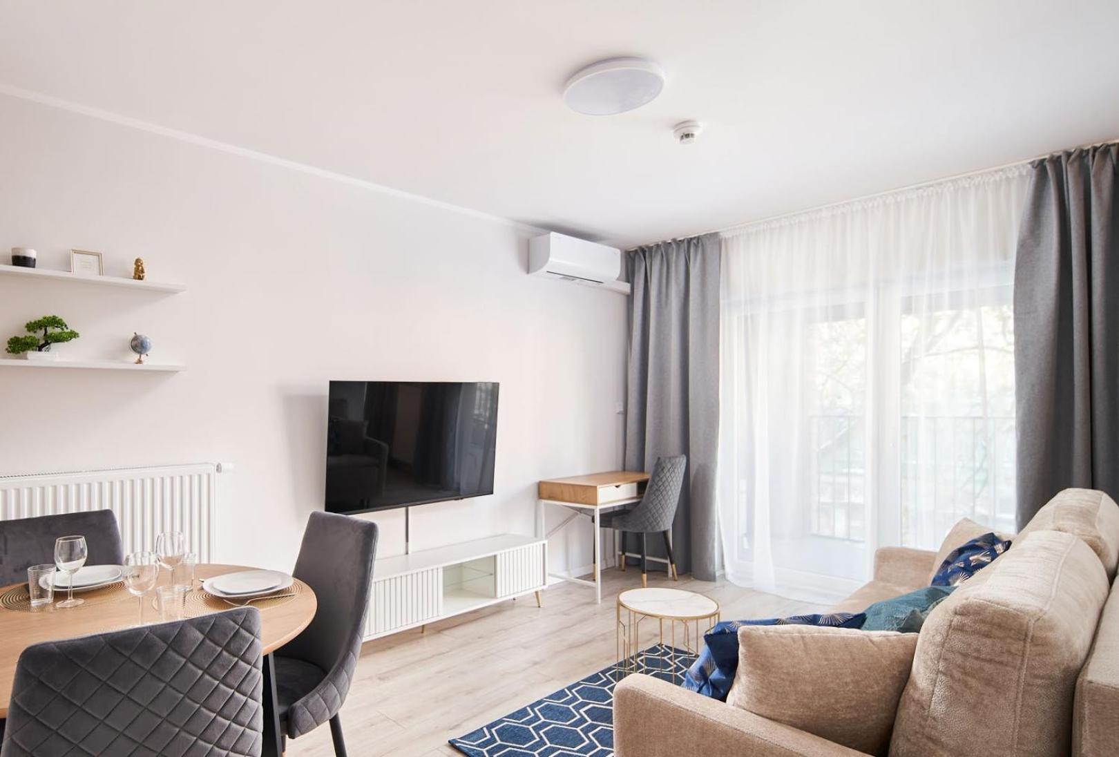 Symphony City Square Aparthotel Breslávia Exterior foto