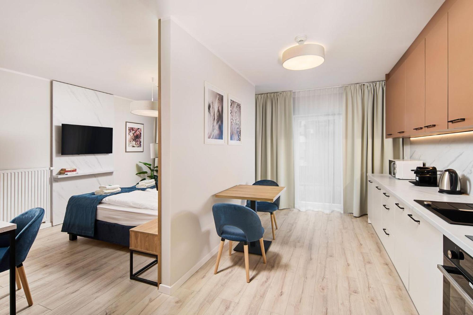 Symphony City Square Aparthotel Breslávia Exterior foto